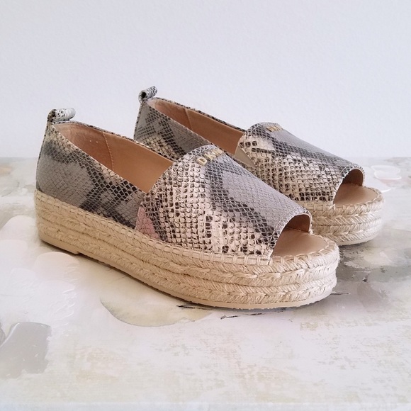 2-14-16 Meet Your Posher Kim - Picture 5 of 12